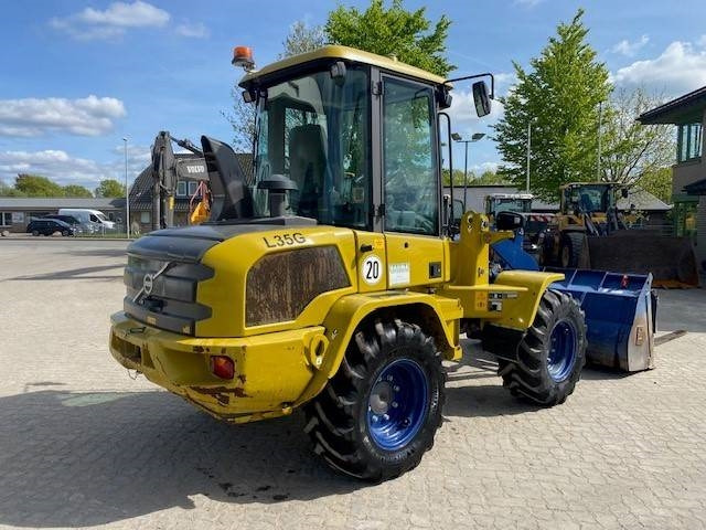 Volvo L 35 G MIETE / RENTAL (12002209) - اللودر بعجل: صور 4 Volvo L 35 G MIETE / RENTAL (12002209) - اللودر بعجل: صور 4