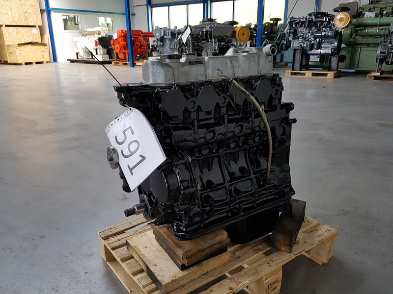 Mitsubishi 4D31 LONG-BLOCK - آلات البناء: صور 2 Mitsubishi 4D31 LONG-BLOCK - آلات البناء: صور 2