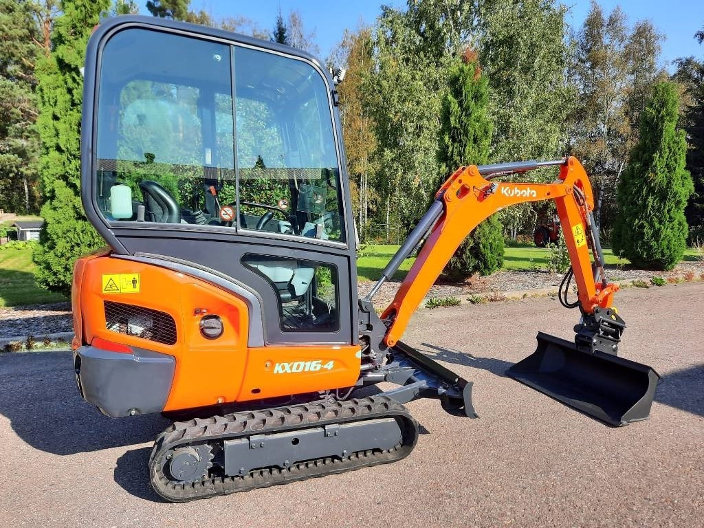 Kubota KX016-4 - حفارة مصغرة: صور 2 Kubota KX016-4 - حفارة مصغرة: صور 2