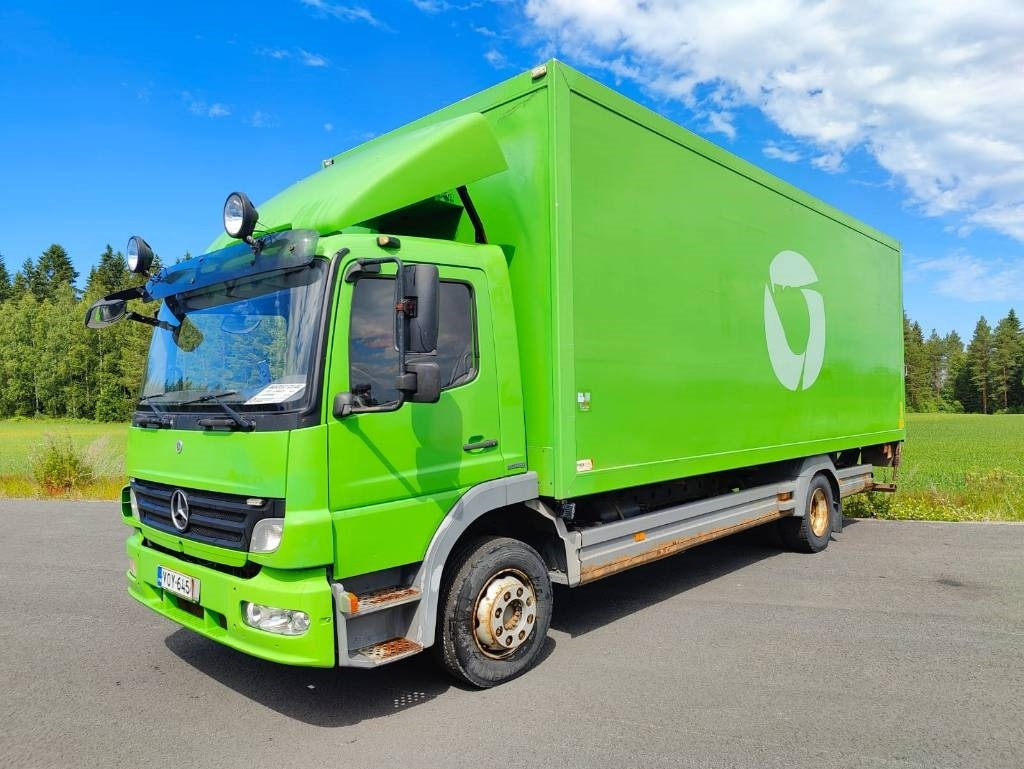 Mercedes-Benz Atego 1224 - بصندوق مغلق شاحنة: صور 1 Mercedes-Benz Atego 1224 - بصندوق مغلق شاحنة: صور 1