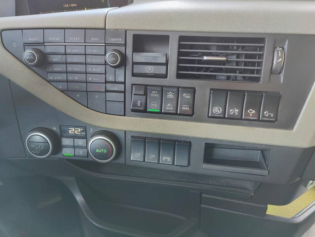قلابات Volvo FH 16 750: صور 23