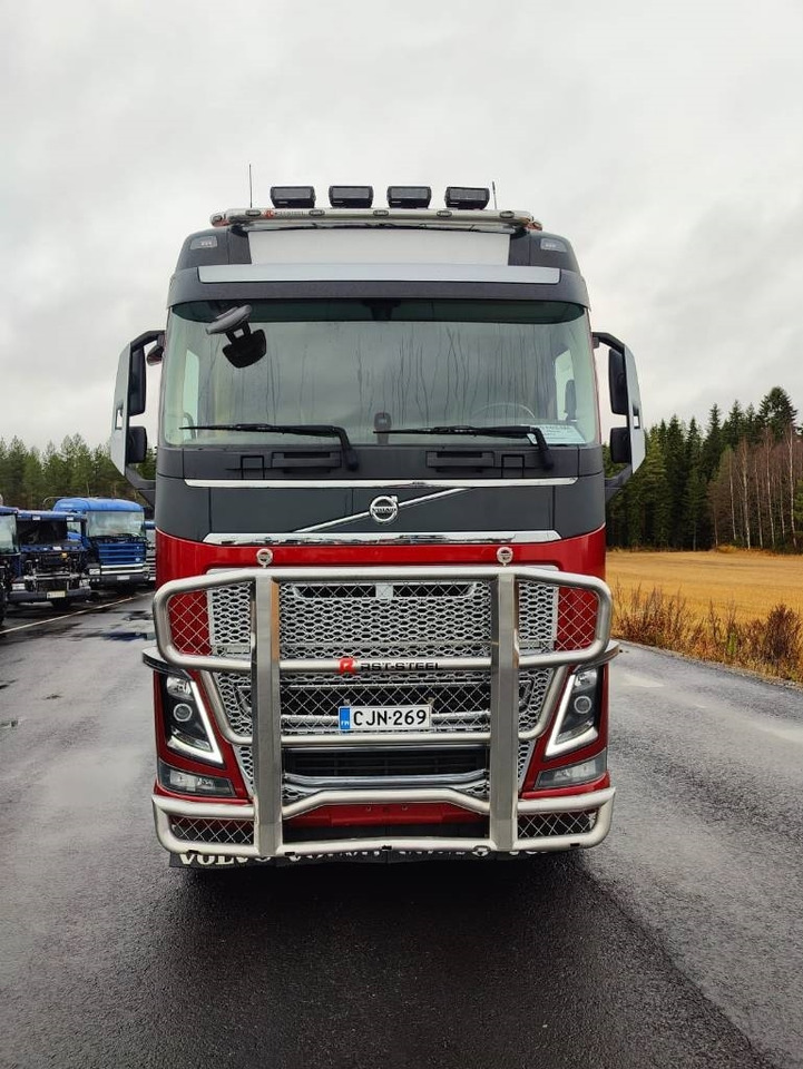 Volvo FH 16 750  - شاحنة قطع الأشجار: صور 5 Volvo FH 16 750  - شاحنة قطع الأشجار: صور 5