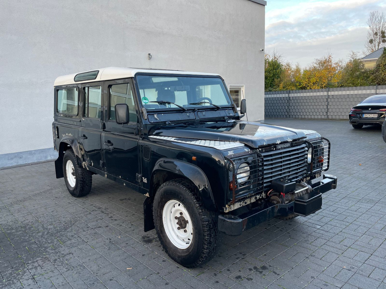 Land Rover Defender 110 SW 2.5 TD , Wohnm.Zulassung, 1.Hand - سيارة دفع رباعي: صور 1 Land Rover Defender 110 SW 2.5 TD , Wohnm.Zulassung, 1.Hand - سيارة دفع رباعي: صور 1