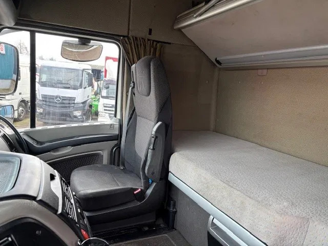 شاحنة جرار DAF XF 105.460 ATE SPACECAB 4x2 ONLY 835.500 KM (ZF-MANUAL GEARBOX / ZF-INTARDER / AIRCONDITIONING / EURO 5): صور 9