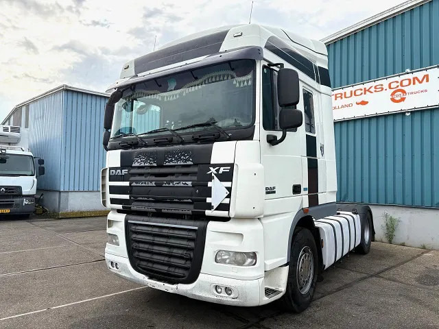 DAF XF 105.460 ATE SPACECAB (EURO 5 / ZF16 MANUAL GEARBOX / 995+500 LITER DIESELTANK / FRIDGE UNDER BED / ETC.) - شاحنة جرار: صور 1 DAF XF 105.460 ATE SPACECAB (EURO 5 / ZF16 MANUAL GEARBOX / 995+500 LITER DIESELTANK / FRIDGE UNDER BED / ETC.) - شاحنة جرار: صور 1