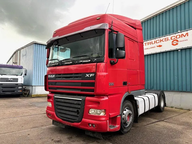 DAF XF 105.460 SPACECAB (ZF16 MANUAL GEARBOX / MX-BRAKE / 870+430 LITER TANK / AIRCONDITIONING / FRIDGE) - شاحنة جرار: صور 1 DAF XF 105.460 SPACECAB (ZF16 MANUAL GEARBOX / MX-BRAKE / 870+430 LITER TANK / AIRCONDITIONING / FRIDGE) - شاحنة جرار: صور 1