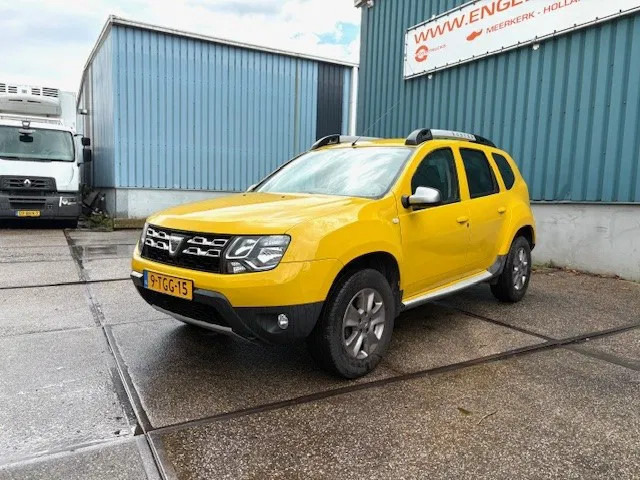 Dacia Duster 1.5DCI 4x4 MINI MPV (6 GEARS MANUAL GEARBOX / AIRCONDITIONING / CRUISE CONTROL / ETC.) - سيارة: صور 1 Dacia Duster 1.5DCI 4x4 MINI MPV (6 GEARS MANUAL GEARBOX / AIRCONDITIONING / CRUISE CONTROL / ETC.) - سيارة: صور 1