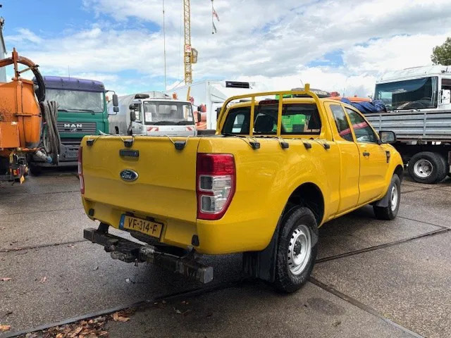 Ford Ranger 2.2TDCI 4x4 SUPERCAB PICK-UP (6 GEARS MANUAL GEARBOX / AIRCONDITIONING / ETC!!) RANGER 2.2TDCI 4x4 SUPERCAB PICK-UP - شاحنة البيك أب: صور 3 Ford Ranger 2.2TDCI 4x4 SUPERCAB PICK-UP (6 GEARS MANUAL GEARBOX / AIRCONDITIONING / ETC!!) RANGER 2.2TDCI 4x4 SUPERCAB PICK-UP - شاحنة البيك أب: صور 3