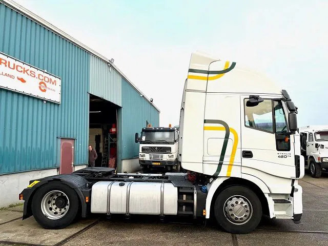 Iveco Stralis AS440S42T/P HI-WAY DUTCH TRUCK (APK/TUV -> 02-2024 / EURO 6 / AS-TRONIC / 2 TANKS / LEATHER SEATS / FRIDGE) - شاحنة جرار: صور 4 Iveco Stralis AS440S42T/P HI-WAY DUTCH TRUCK (APK/TUV -> 02-2024 / EURO 6 / AS-TRONIC / 2 TANKS / LEATHER SEATS / FRIDGE) - شاحنة جرار: صور 4