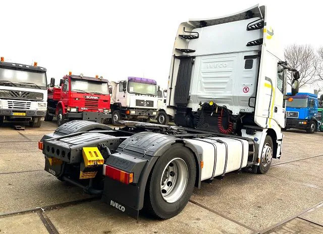 Iveco Stralis AS440S42T/P HI-WAY DUTCH TRUCK (APK/TUV -> 02-2024 / EURO 6 / AS-TRONIC / 2 TANKS / LEATHER SEATS / FRIDGE) - شاحنة جرار: صور 3 Iveco Stralis AS440S42T/P HI-WAY DUTCH TRUCK (APK/TUV -> 02-2024 / EURO 6 / AS-TRONIC / 2 TANKS / LEATHER SEATS / FRIDGE) - شاحنة جرار: صور 3