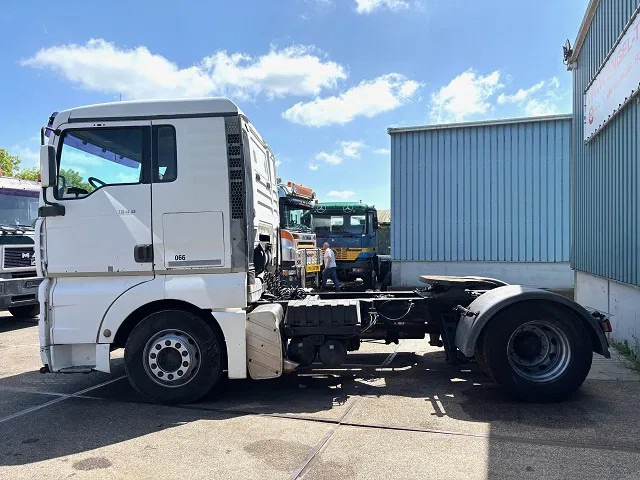 MAN TGA 18.410 BLS XL (6-CILINDERHEADS) (ZF16 MANUAL GEARBOX / ZF-INTARDER / P.T.O.) - شاحنة جرار: صور 5 MAN TGA 18.410 BLS XL (6-CILINDERHEADS) (ZF16 MANUAL GEARBOX / ZF-INTARDER / P.T.O.) - شاحنة جرار: صور 5