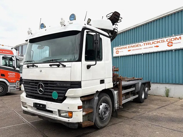 Mercedes-Benz Actros 2540 L 6x2 MP1 WITH V-CRANE & HOOK-ARM SYSTEM (EPS WITH CLUTCH (3 PEDALS) / REDUCTION AXLE / STEEL-/AIR SUSPENSION / P.T. - شاحنة ذات الخطاف, شاحنة كرين: صور 1 Mercedes-Benz Actros 2540 L 6x2 MP1 WITH V-CRANE & HOOK-ARM SYSTEM (EPS WITH CLUTCH (3 PEDALS) / REDUCTION AXLE / STEEL-/AIR SUSPENSION / P.T. - شاحنة ذات الخطاف, شاحنة كرين: صور 1