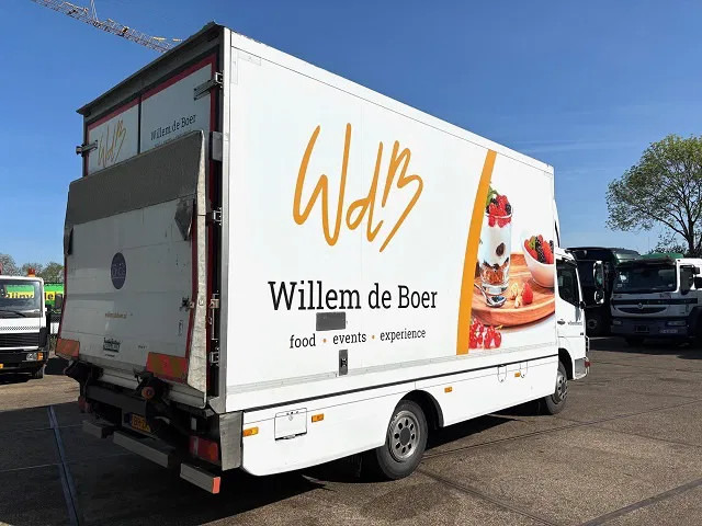 Mercedes-Benz Atego 816 L 4x2 ORIGINAL DUTCH COOLER TRUCK WITH CARRIER XARIOS 600D/E (MANUAL GEARBOX / AIRCONDITIONING / 2.000 KG. TAILLIFT) - مبردة شاحنة: صور 3 Mercedes-Benz Atego 816 L 4x2 ORIGINAL DUTCH COOLER TRUCK WITH CARRIER XARIOS 600D/E (MANUAL GEARBOX / AIRCONDITIONING / 2.000 KG. TAILLIFT) - مبردة شاحنة: صور 3