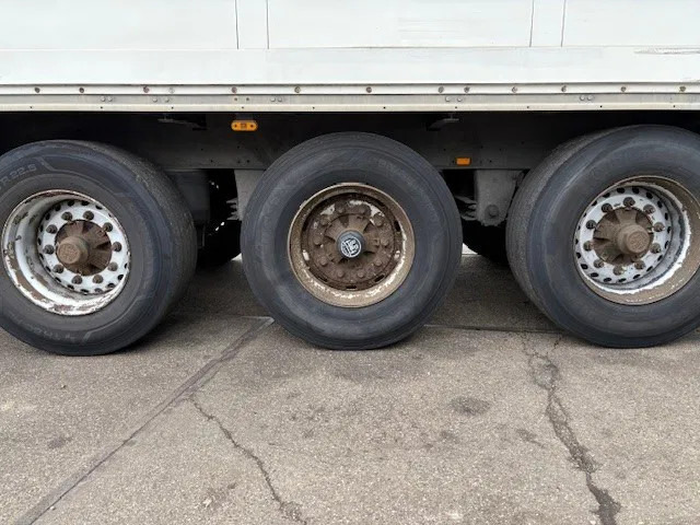 بصندوق مغلق نصف مقطورة Schmitz Cargobull SKO 24 DOUBLE STOCK CLOSED BOX (BPW-AXLES / DRUM BRAKS / ABS-EBS BRAKES): صور 7