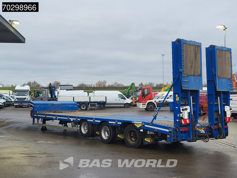 Broshuis 3ASD-18-30/0 Lift + Steering Axle Hydraulic Ramps - عربة مسطحة منخفضة نصف مقطورة: صور 3 Broshuis 3ASD-18-30/0 Lift + Steering Axle Hydraulic Ramps - عربة مسطحة منخفضة نصف مقطورة: صور 3