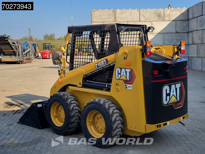 Caterpillar 216 B3 - شيول صغير: صور 3 Caterpillar 216 B3 - شيول صغير: صور 3