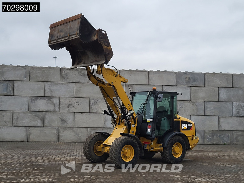 Caterpillar 906 M 4-1 Bucket + Forks - اللودر بعجل: صور 2 Caterpillar 906 M 4-1 Bucket + Forks - اللودر بعجل: صور 2