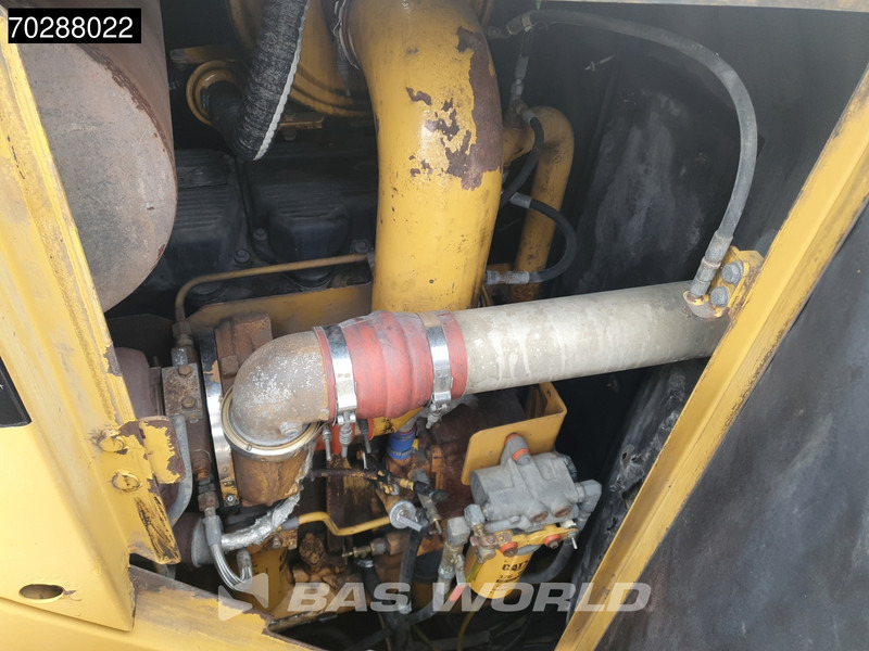اللودر بعجل Caterpillar 988 H: صور 18