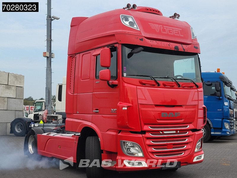 DAF XF 460 4X2 ENGINE PROBLEM! SSC Retarder 2xTanks Standklima ACC Euro 6 - شاحنة جرار: صور 3 DAF XF 460 4X2 ENGINE PROBLEM! SSC Retarder 2xTanks Standklima ACC Euro 6 - شاحنة جرار: صور 3