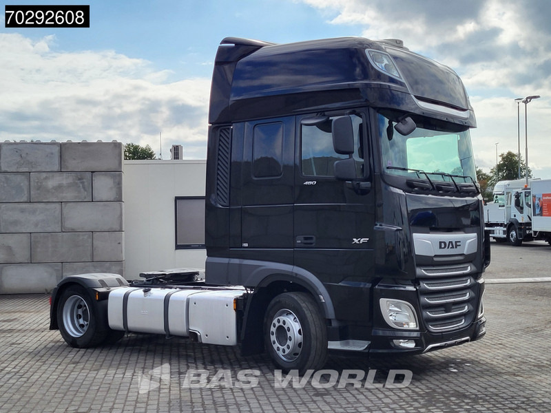 DAF XF 480 4X2 Mega Standklima 2xTanks ACC Euro 6 - شاحنة جرار: صور 3 DAF XF 480 4X2 Mega Standklima 2xTanks ACC Euro 6 - شاحنة جرار: صور 3
