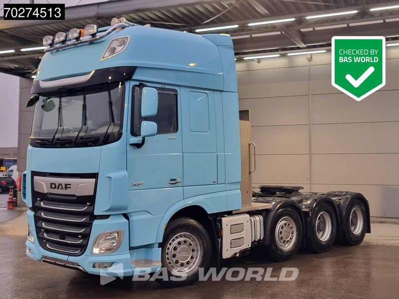 DAF XF 530 XF 8X4 Big-Axle Lift+lenkachse Retarder PTO Hydraulik StandKlima ACC LED Euro 6 - شاحنة جرار: صور 1 DAF XF 530 XF 8X4 Big-Axle Lift+lenkachse Retarder PTO Hydraulik StandKlima ACC LED Euro 6 - شاحنة جرار: صور 1