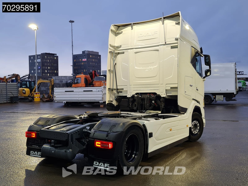 DAF XG+ 530 4X2 Retarder 2xTanks Standklima - شاحنة جرار: صور 5 DAF XG+ 530 4X2 Retarder 2xTanks Standklima - شاحنة جرار: صور 5