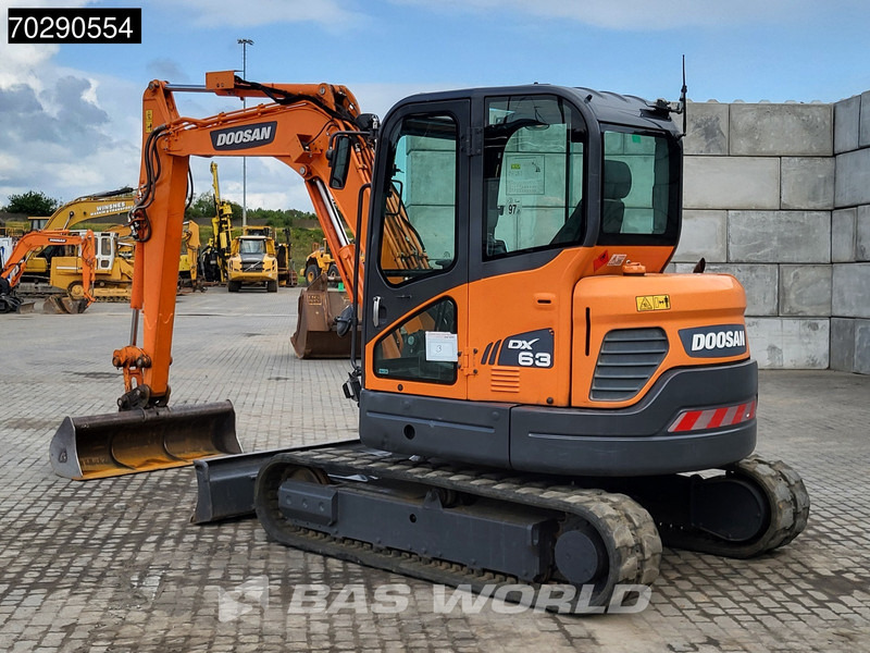 Doosan DX63-3 - حفارة مصغرة: صور 5 Doosan DX63-3 - حفارة مصغرة: صور 5