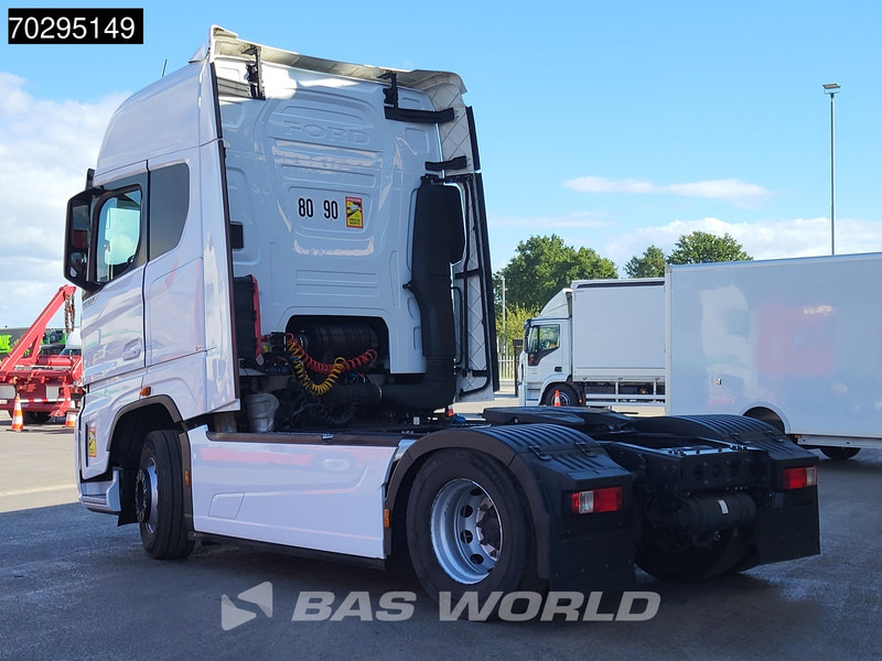 Ford F-Max 500 4X2 Retarder 2xTanks ACC Standklima Euro 6 - شاحنة جرار: صور 2 Ford F-Max 500 4X2 Retarder 2xTanks ACC Standklima Euro 6 - شاحنة جرار: صور 2