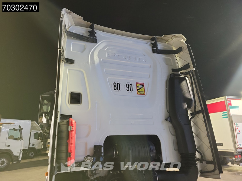 Ford F-Max 500 4X2 Retarder Standklima 2xTanks ACC LED Euro 6 - شاحنة جرار: صور 5 Ford F-Max 500 4X2 Retarder Standklima 2xTanks ACC LED Euro 6 - شاحنة جرار: صور 5