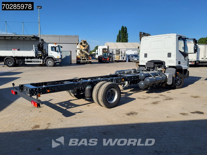 Iveco 120-210L 4X2 NEW 12tons chassis! CNG Engine TELMA Retarder Manual Euro 6 - الشاسيه شاحنة: صور 5 Iveco 120-210L 4X2 NEW 12tons chassis! CNG Engine TELMA Retarder Manual Euro 6 - الشاسيه شاحنة: صور 5