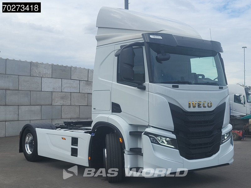 Iveco S-Way 340 4X2 NEW! ActiveTime Alcoa's ACC LED - شاحنة جرار: صور 3 Iveco S-Way 340 4X2 NEW! ActiveTime Alcoa's ACC LED - شاحنة جرار: صور 3