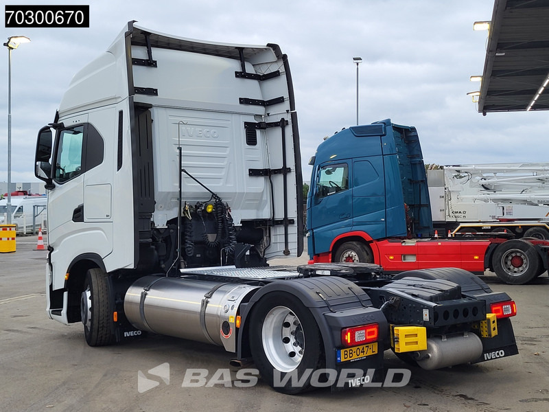 Iveco S-Way 460 4X2 LNG! NL-Truck Retarder 2xTanks Alcoa's Navi Euro 6 - شاحنة جرار: صور 2 Iveco S-Way 460 4X2 LNG! NL-Truck Retarder 2xTanks Alcoa's Navi Euro 6 - شاحنة جرار: صور 2