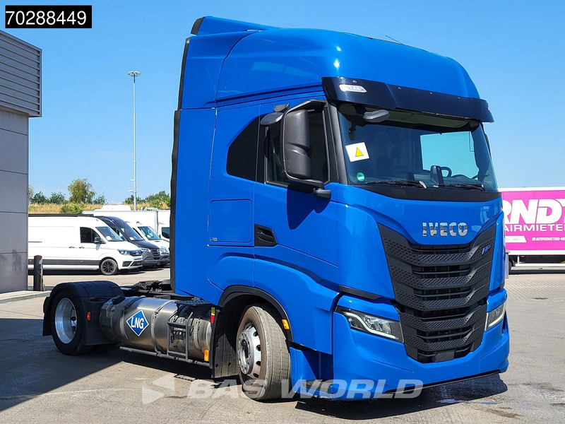 Iveco S-Way 460 4X2 LNG! Retarder Mega 2xTanks Navi ACC LED Euro 6 - شاحنة جرار: صور 3 Iveco S-Way 460 4X2 LNG! Retarder Mega 2xTanks Navi ACC LED Euro 6 - شاحنة جرار: صور 3