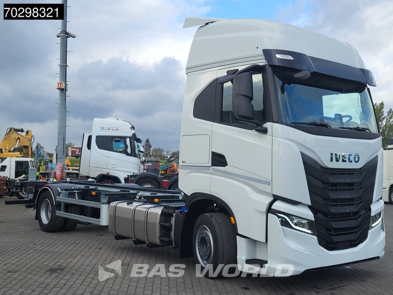Iveco S-Way 460 4X2 NEW! BDF Navi ACC LED Automatic Euro 6 - شاحنات الحاويات / جسم علوي قابل للتغيير شاحنة: صور 3 Iveco S-Way 460 4X2 NEW! BDF Navi ACC LED Automatic Euro 6 - شاحنات الحاويات / جسم علوي قابل للتغيير شاحنة: صور 3