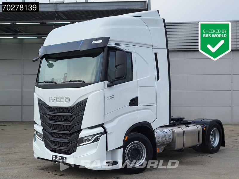 Iveco S-Way 500 4X2 NEW MY24! 2x Tanks Standklima ACC Euro 6 - شاحنة جرار: صور 1 Iveco S-Way 500 4X2 NEW MY24! 2x Tanks Standklima ACC Euro 6 - شاحنة جرار: صور 1