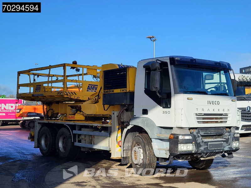 Iveco Trakker 350 Trakker 6X4 AMV ARBPL 10.5M Hubarbeitsbühne Manual Big-Axle Euro 3 - شاحنة كرين: صور 3 Iveco Trakker 350 Trakker 6X4 AMV ARBPL 10.5M Hubarbeitsbühne Manual Big-Axle Euro 3 - شاحنة كرين: صور 3