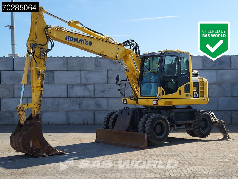 Komatsu PW148 -8 - حفارة على عجلات: صور 1 Komatsu PW148 -8 - حفارة على عجلات: صور 1