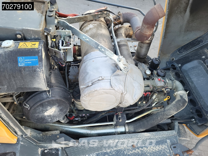اللودر بعجل Liebherr L580: صور 15