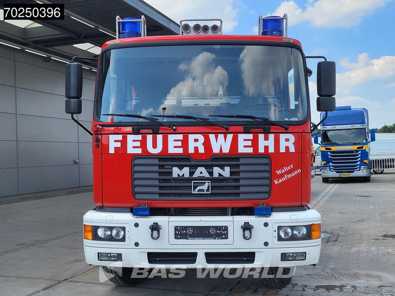 MAN TGA 14.284 4X4 4x4 Manual Schlingmann LF16/12 pump Feuerwehr Steelsuspension Euro 2 - المطافئ: صور 3 MAN TGA 14.284 4X4 4x4 Manual Schlingmann LF16/12 pump Feuerwehr Steelsuspension Euro 2 - المطافئ: صور 3
