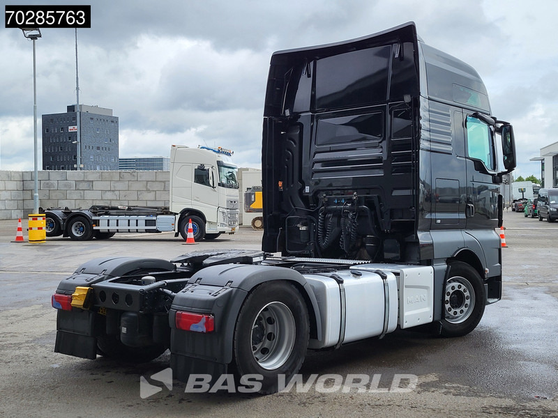 MAN TGX 18.470 4X2 XXL 2x Tanks Retarder Navi Standklima ACC - شاحنة جرار: صور 5 MAN TGX 18.470 4X2 XXL 2x Tanks Retarder Navi Standklima ACC - شاحنة جرار: صور 5