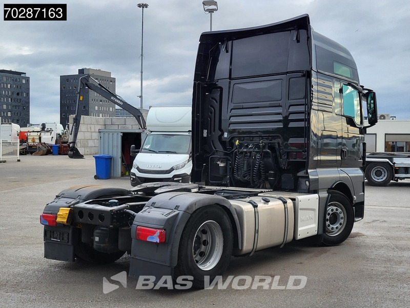 MAN TGX 18.470 4X2 XXL Retarder 2x Tanks Standklima ACC Navi Euro 6 - شاحنة جرار: صور 5 MAN TGX 18.470 4X2 XXL Retarder 2x Tanks Standklima ACC Navi Euro 6 - شاحنة جرار: صور 5