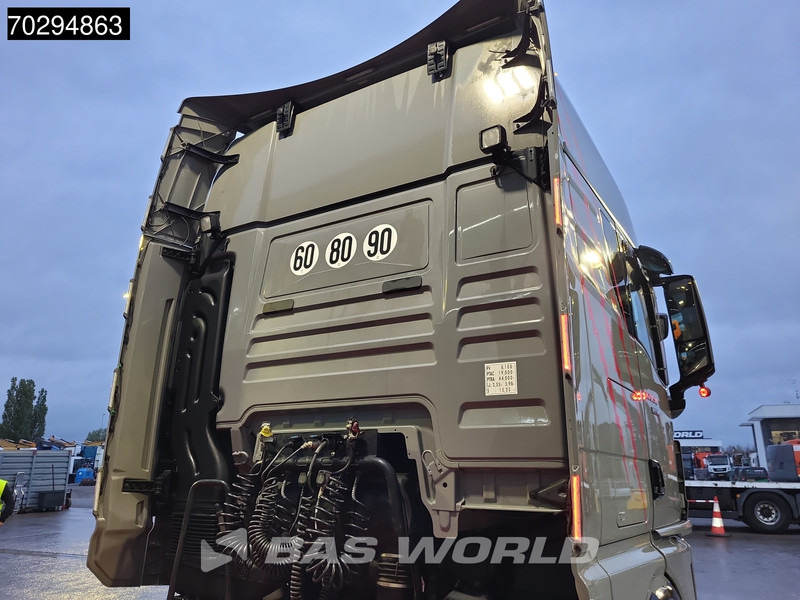 MAN TGX 18.510 TGX 4X2 Individual Lion S! Full-Air Retarder Standairco 2xTanks Leather PTO ACC Navi LED Euro 6 - شاحنة جرار: صور 5 MAN TGX 18.510 TGX 4X2 Individual Lion S! Full-Air Retarder Standairco 2xTanks Leather PTO ACC Navi LED Euro 6 - شاحنة جرار: صور 5