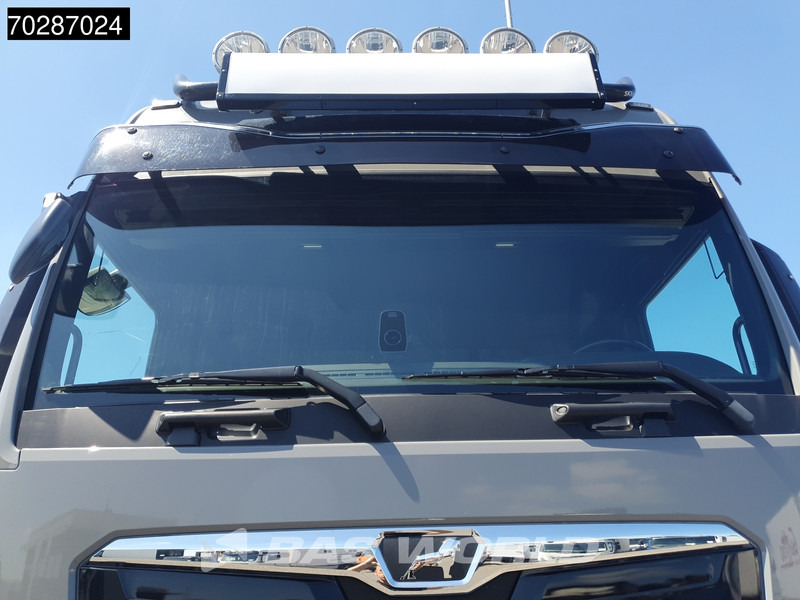 شاحنة جرار MAN TGX 18.520 4X2 Individual Lion S! GX Retarder Full-Air 2x Tanks Navi LED ACC Euro 6: صور 7