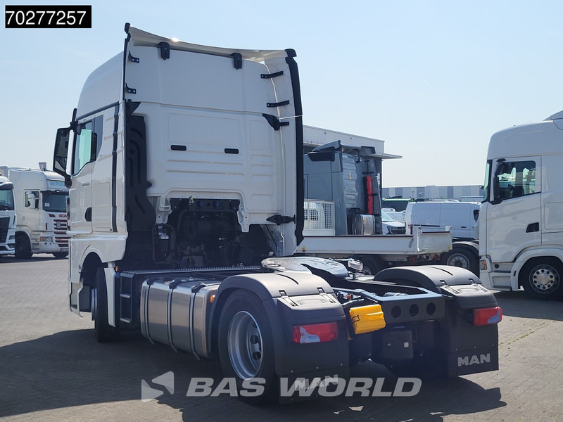 MAN TGX 18.520 4X2 NEW! GX Retarder 2x Tanks Standklima ACC - شاحنة جرار: صور 2 MAN TGX 18.520 4X2 NEW! GX Retarder 2x Tanks Standklima ACC - شاحنة جرار: صور 2