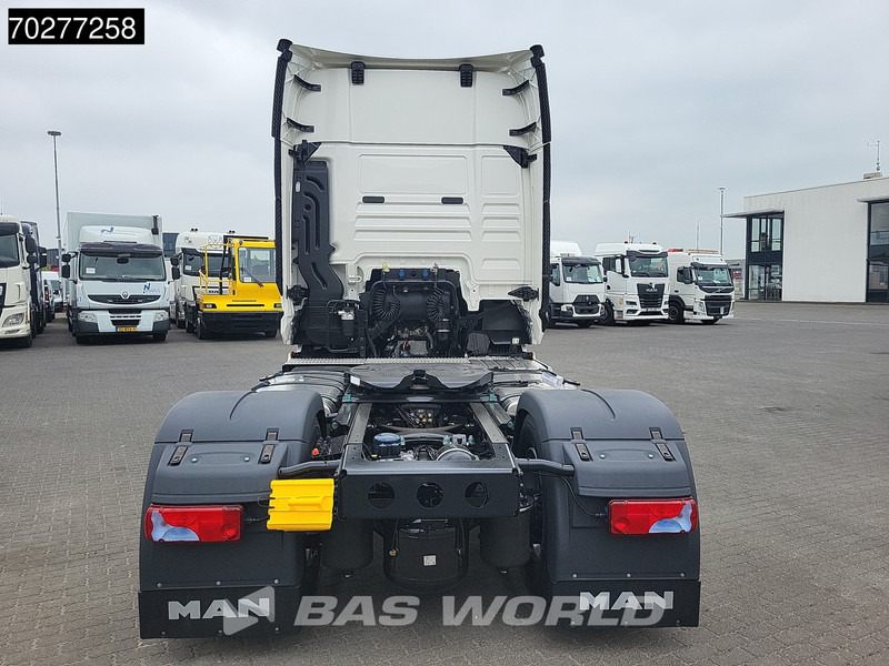 MAN TGX 18.520 4X2 NEW! GX Retarder 2x Tanks Standklima ACC - شاحنة جرار: صور 5 MAN TGX 18.520 4X2 NEW! GX Retarder 2x Tanks Standklima ACC - شاحنة جرار: صور 5