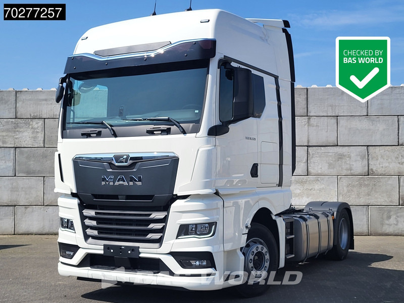 MAN TGX 18.520 4X2 NEW! GX Retarder 2x Tanks Standklima ACC - شاحنة جرار: صور 1 MAN TGX 18.520 4X2 NEW! GX Retarder 2x Tanks Standklima ACC - شاحنة جرار: صور 1