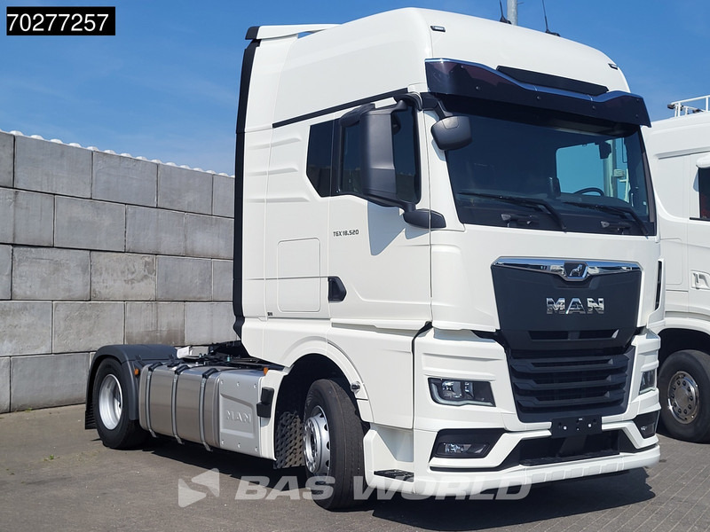 MAN TGX 18.520 4X2 NEW! GX Retarder 2x Tanks Standklima ACC - شاحنة جرار: صور 3 MAN TGX 18.520 4X2 NEW! GX Retarder 2x Tanks Standklima ACC - شاحنة جرار: صور 3