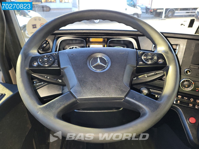 شاحنة جرار Mercedes-Benz Actros 1842 4X2 Mega StreamSpace: صور 16