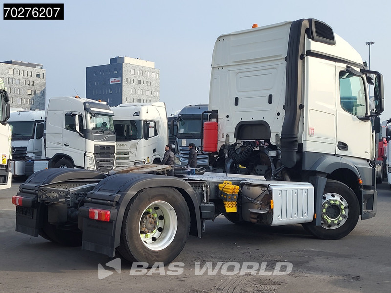 Mercedes-Benz Actros 1843 4X2 StreamSpace ADR Retarder PTO ACC Xenon - شاحنة جرار: صور 5 Mercedes-Benz Actros 1843 4X2 StreamSpace ADR Retarder PTO ACC Xenon - شاحنة جرار: صور 5