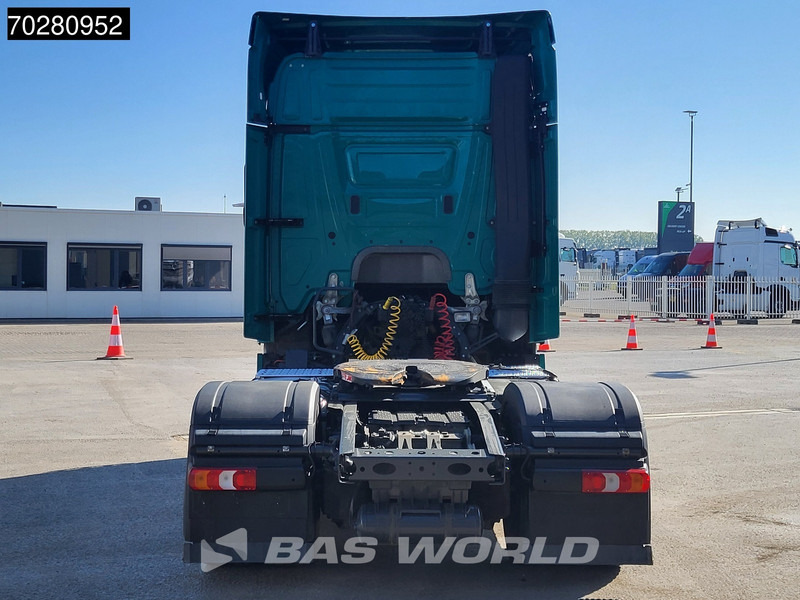 Mercedes-Benz Actros 1843 Actros 4X2 StreamSpace Euro 6 - شاحنة جرار: صور 3 Mercedes-Benz Actros 1843 Actros 4X2 StreamSpace Euro 6 - شاحنة جرار: صور 3
